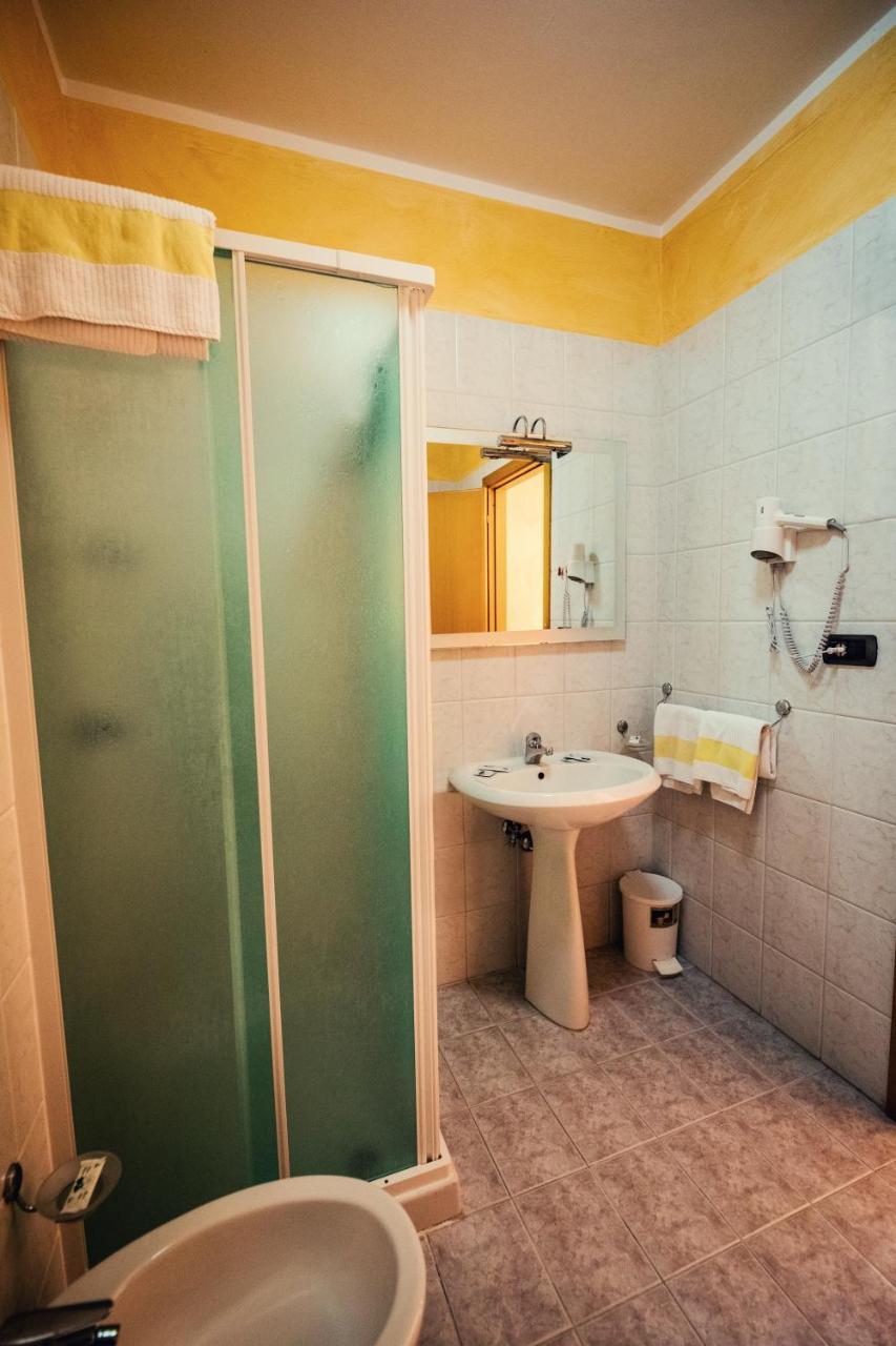 Villaricca Hotel Venere מראה חיצוני תמונה
