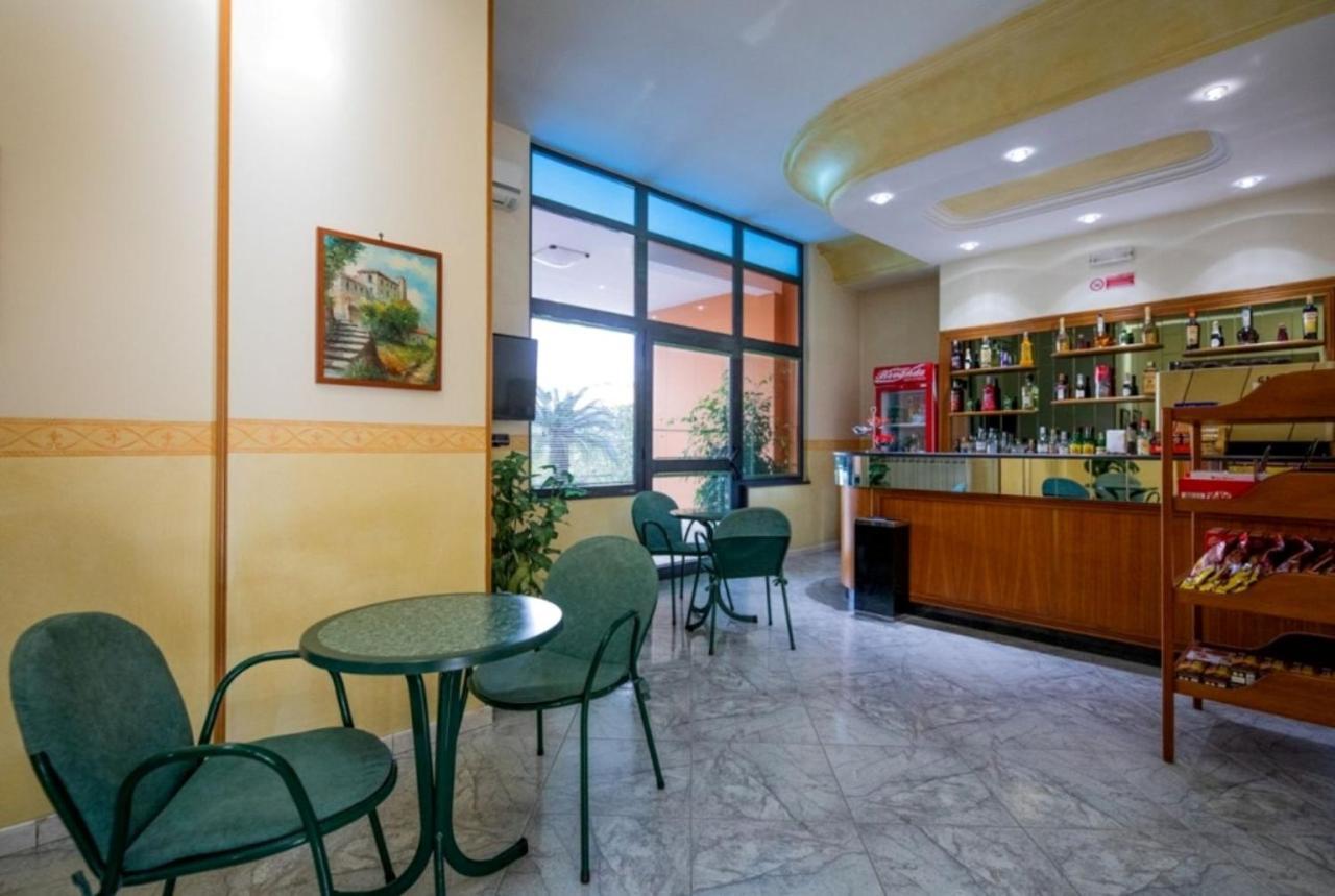 Villaricca Hotel Venere מראה חיצוני תמונה