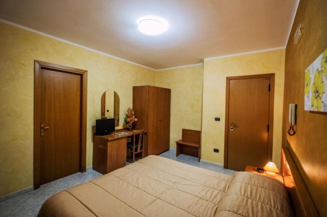 Villaricca Hotel Venere מראה חיצוני תמונה