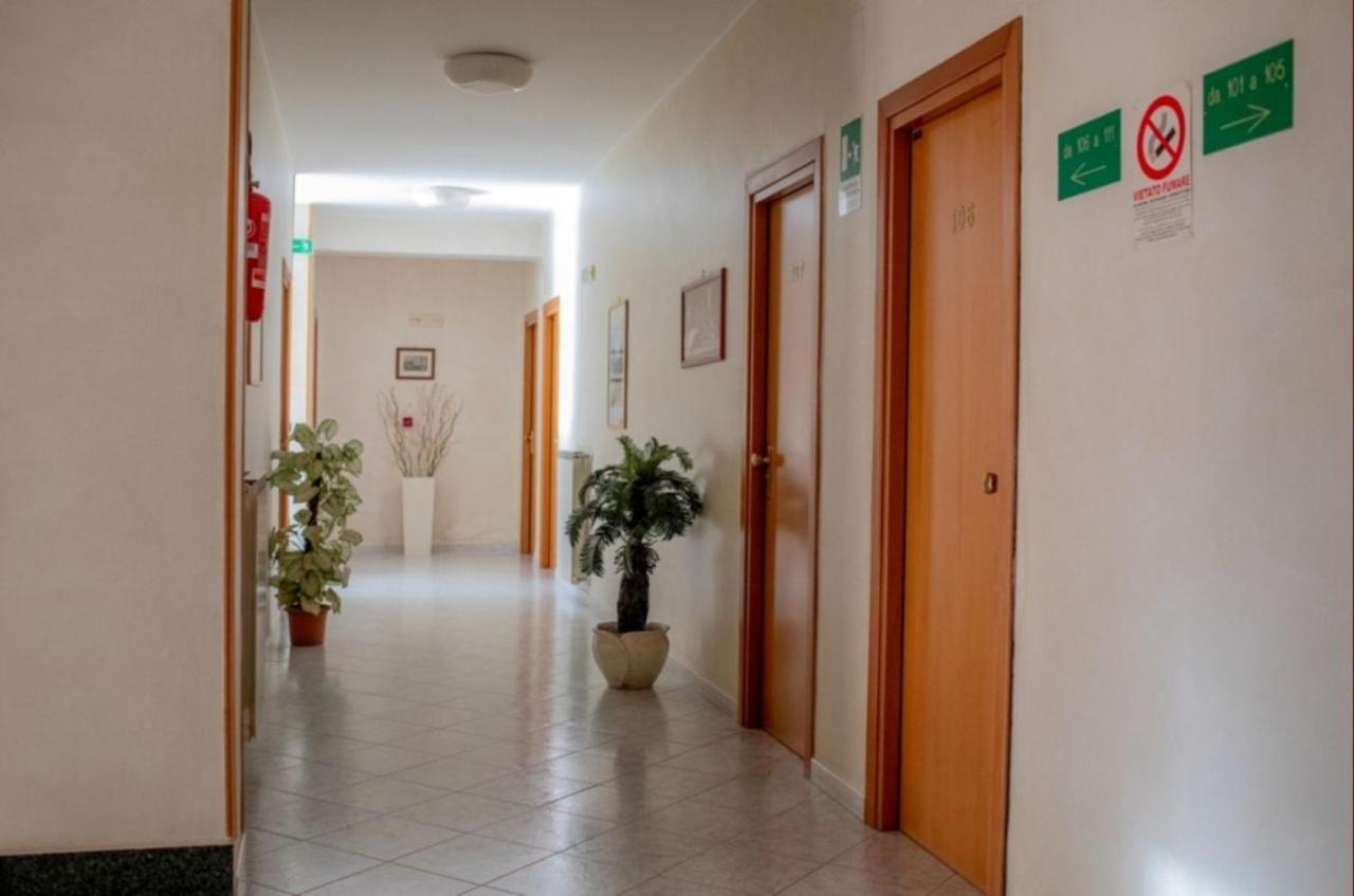 Villaricca Hotel Venere מראה חיצוני תמונה